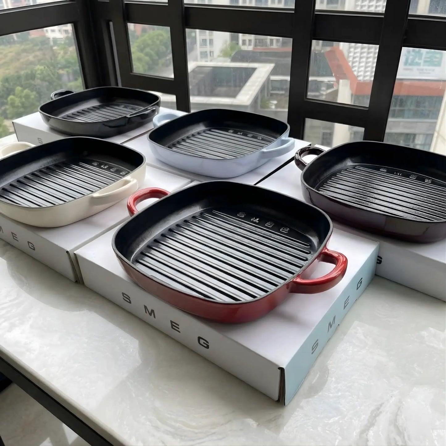 SMEG Poêle Grill en Fonte